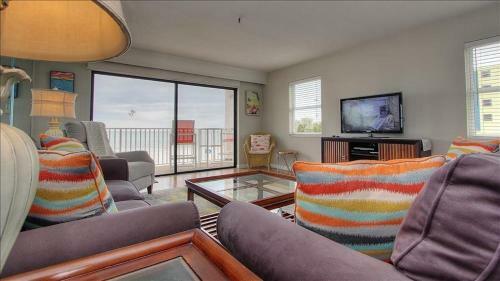 Apartamento Sea Breeze 208 Condo