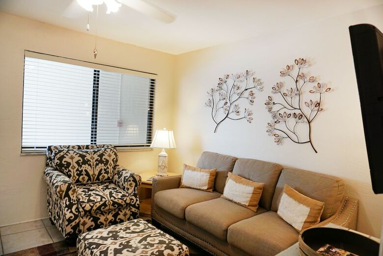 Hotel Redington Surf Resort