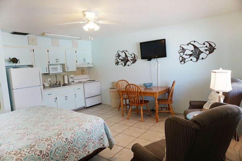 Hotel Redington Surf Resort