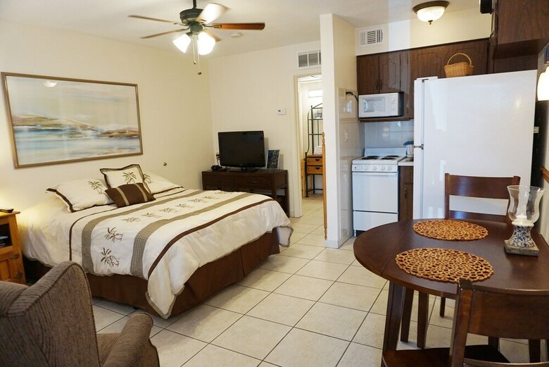 Hotel Redington Surf Resort