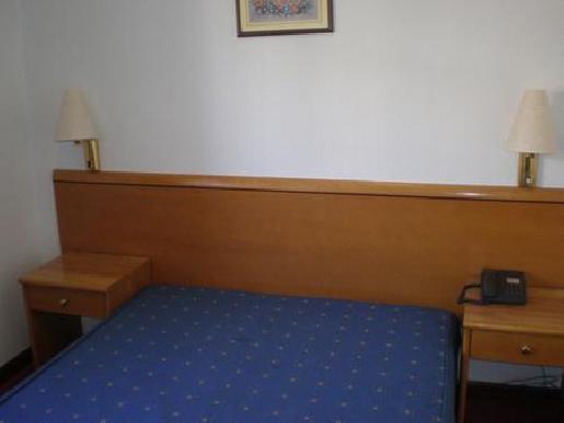 Hostal Residencial Columbano