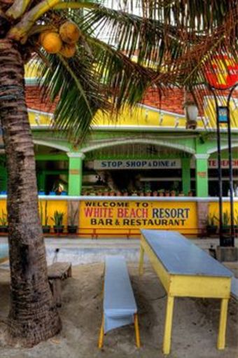 White Beach Hotel Bar And Restaurant
