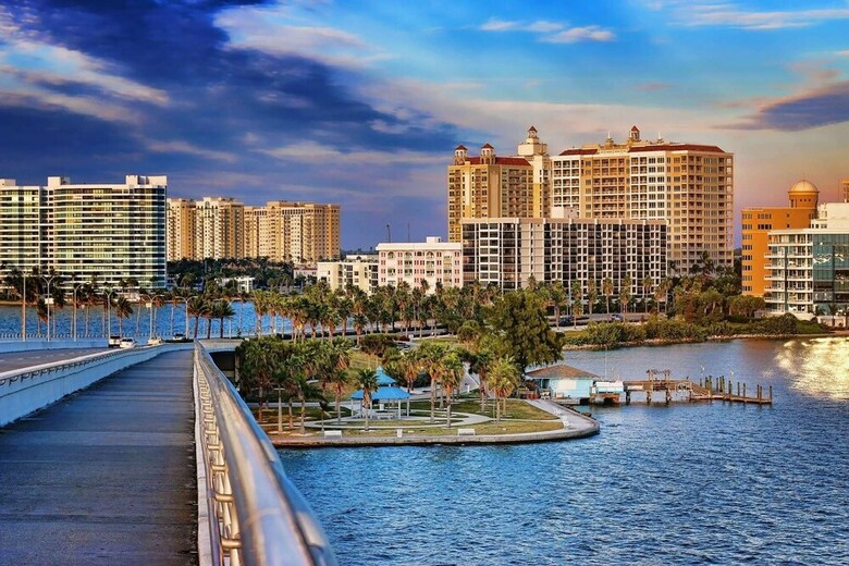 Palm Bay Club - Bay 7