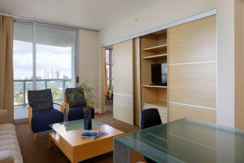 Apartamento 18683 Collins Avenue Condo Unit #1708ab