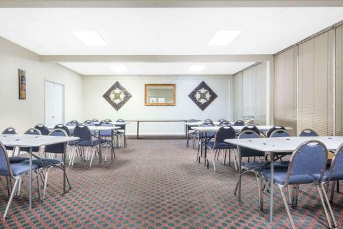 Motel Super 8 By Wyndham Williamsburg