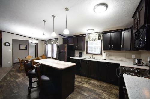 Brand New 3bdrm Retreat Near University