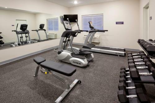 Grandstay Hotel & Suites