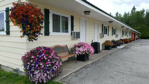 Sunset Motel Of St. Ignace