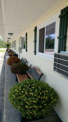 Sunset Motel Of St. Ignace