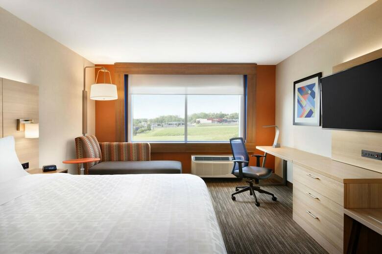 Hotel Holiday Inn Express - Alliance