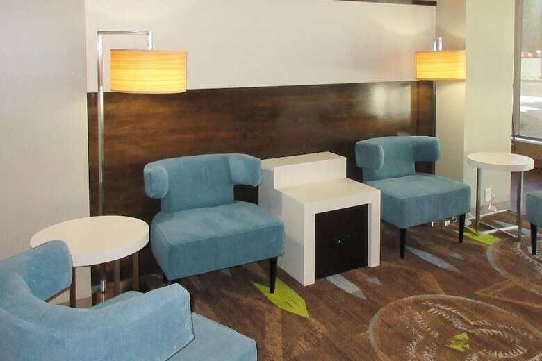 Hotel Sleep Inn & Suites