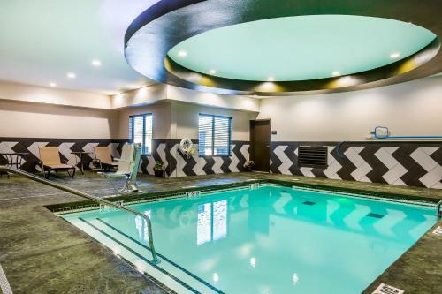 Hotel Comfort Inn & Suites Moore - Oklahoma City