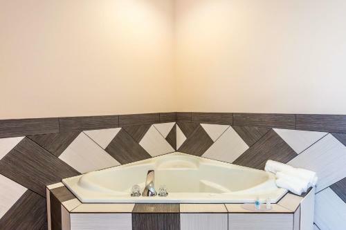 Hotel Comfort Inn & Suites Moore - Oklahoma City