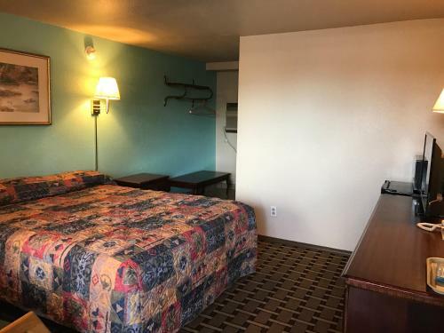Motel Hwy Express Inn & Suites