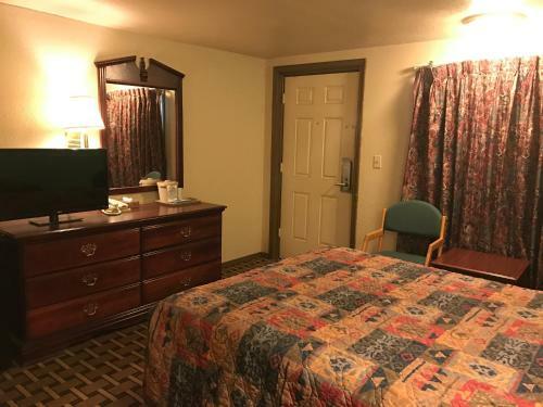 Motel Hwy Express Inn & Suites