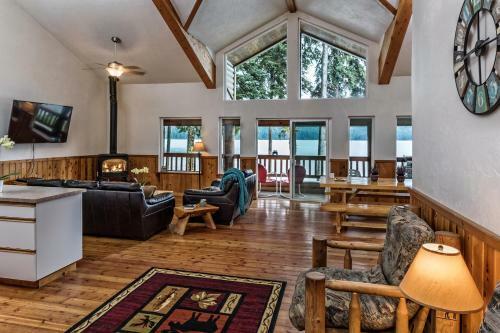 Shelter Cove Resort & Marina