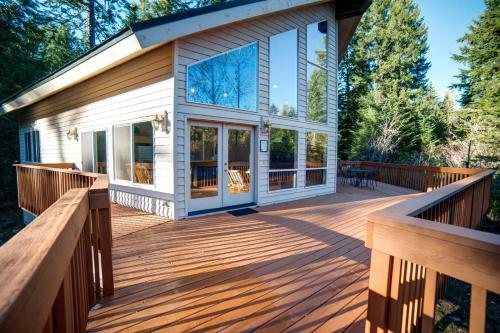 Wy'east View Three-bedroom Chalet
