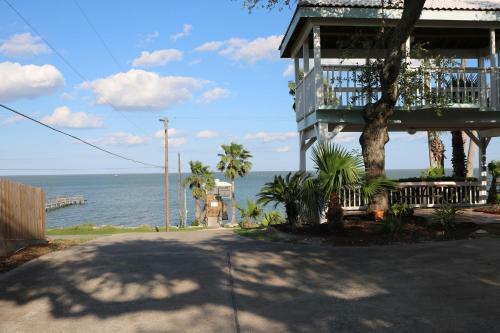 The Villa At Pelican Bay