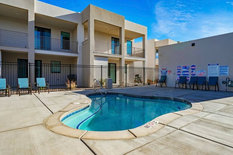 Paradise At The Lofts #32