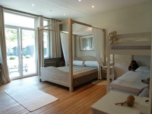 Holiday Home Le Manoir Hastiere Par Dela
