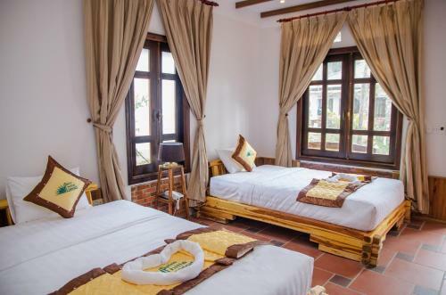 Hotel Palm Hill Resort