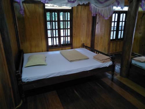 Bed & Breakfast Huyen Hao Homestay