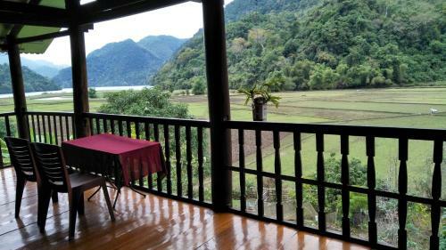 Bed & Breakfast Huyen Hao Homestay