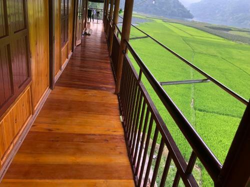 Bed & Breakfast Tr?n Th?c Homestay-ba B?