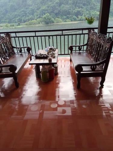 Bed & Breakfast Tr?n Th?c Homestay-ba B?
