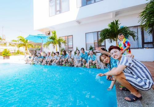 Phu Cuong Beach Hotel