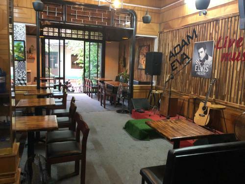 Bed & Breakfast Adam Eva Homestay