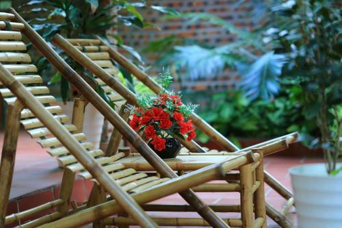 Tam Family Homestay