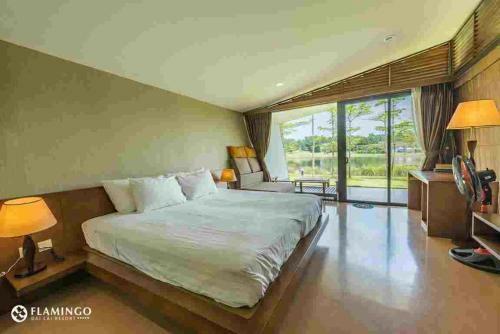 Flamingo Villa Happy Bt