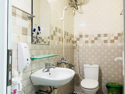 Hoa Luan Restaurant Hostel