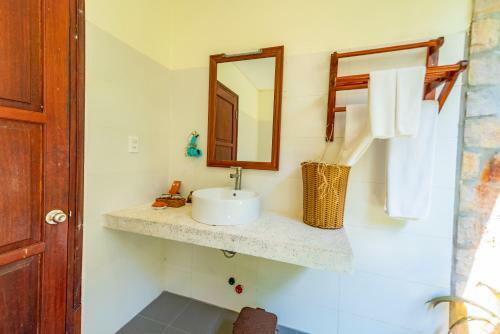 Hotel Phu Quoc Eco Beach Resort