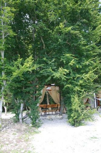 Camping "houses By The River"
