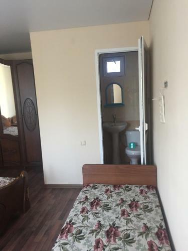 Hostal Guest House In Gudauta