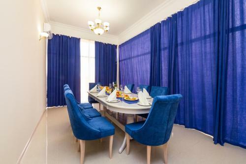 Zolotoy Yakor Hotel