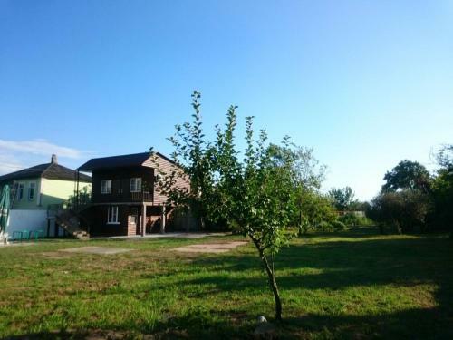 Hostal Guest House On Lakoba 4