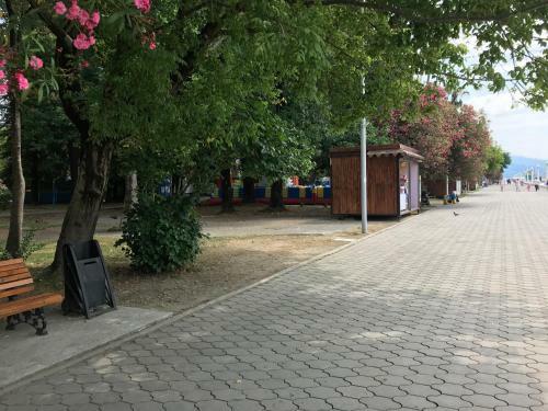 Apartamento Studio At Vardaniya 7