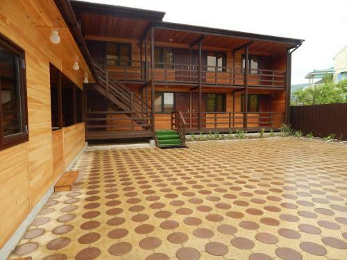 Hostal Guest House Wood House