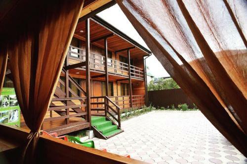Hostal Guest House Wood House