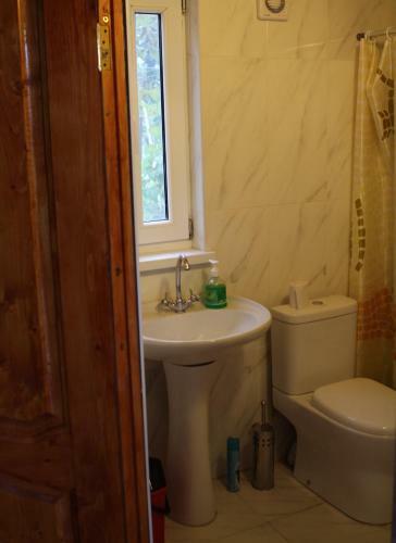 Hostal Leto Land Guest House