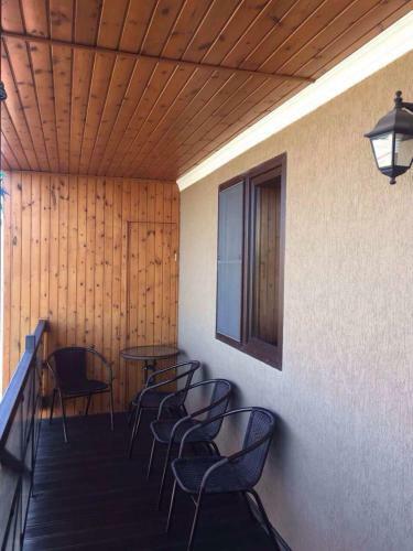 Hostal D'emil Guest House
