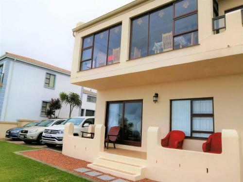 Hostal Dana Bay B&B Guest House
