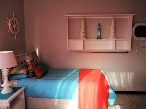 Hostal Dana Bay B&B Guest House