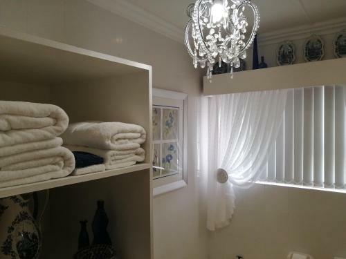 Hostal Dana Bay B&B Guest House