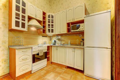 Apartamento Sutkipeterburg Nevsky Prospekt