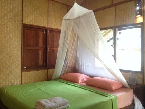 Hotel Malibu Beach Bungalows