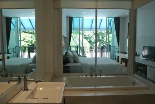 Hotel Sarikantang Resort And Spa